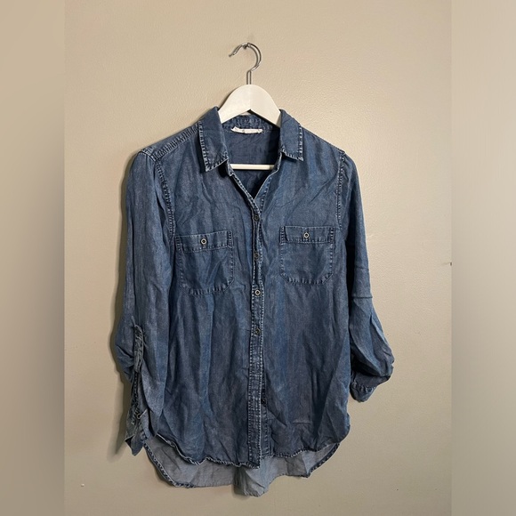 Lot of 6 Women’s Blouse Top Shirts Pink Blue Black size Small - Picture 6 of 15